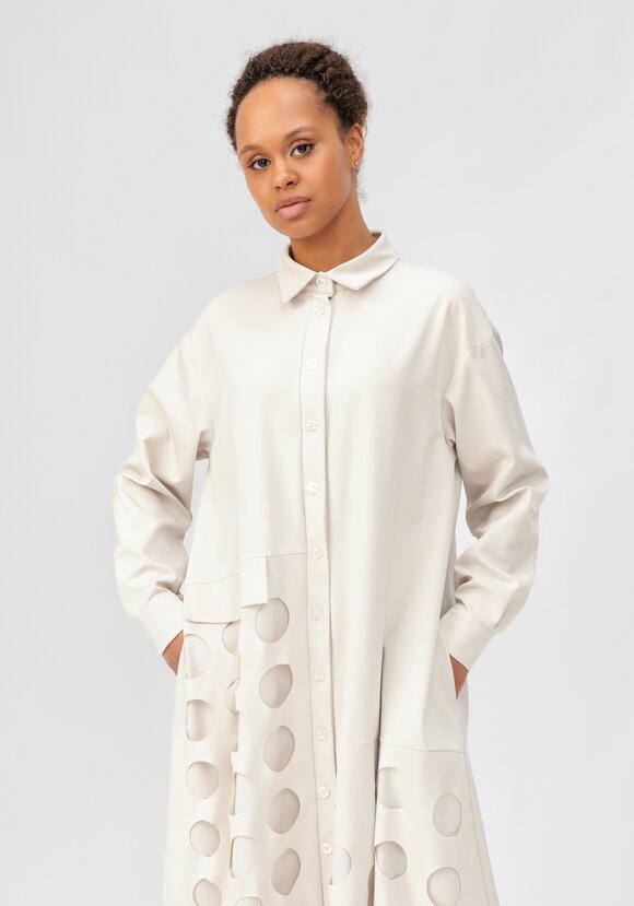 Платье-рубашка с перфорацией шир.  580, рис. 2