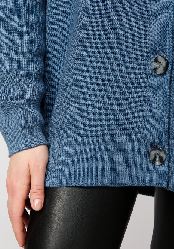 Кардиган со спущенным плечом шир.  580, рис. 11