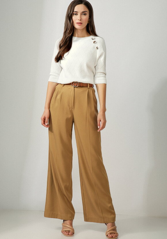 Джемпер с эффектными пуговицами по полочке шир.  580, рис. 21