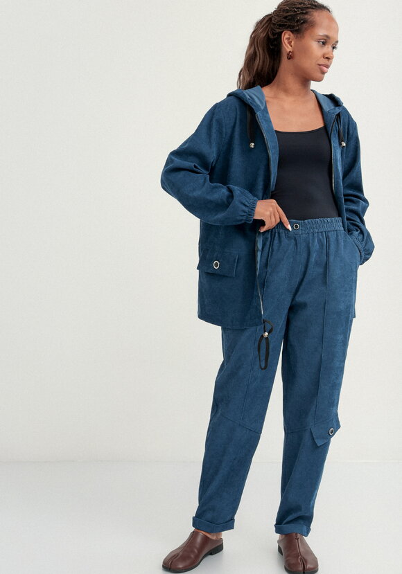 Брюки бананы вельветовые на резинке шир.  580, рис. 1