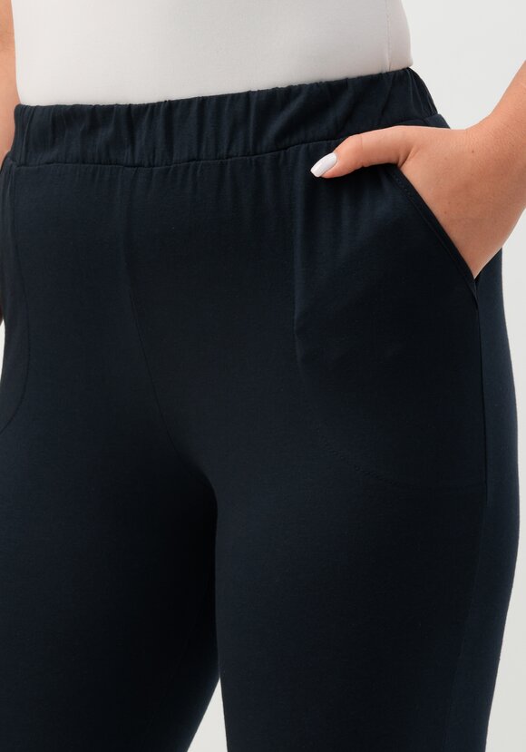 Костюм с принтом на футболке шир.  580, рис. 58