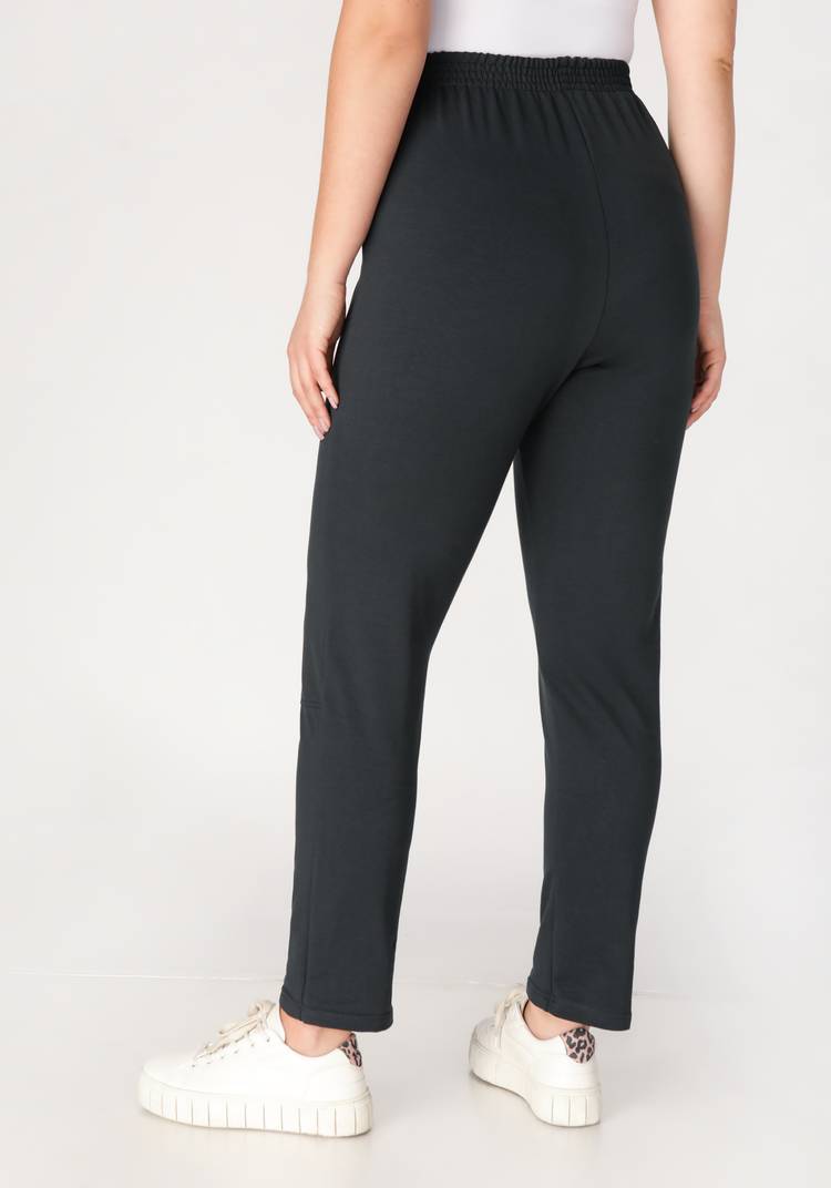 Брюки с карманами в рельефах шир.  750, рис. 6