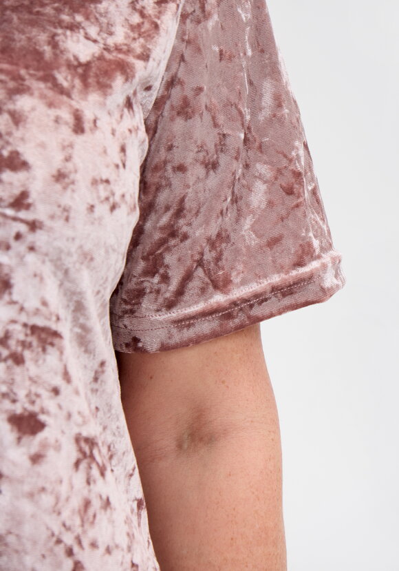 Платье велюровое Исида шир.  580, рис. 6