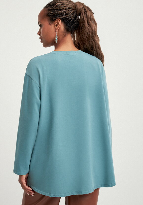 Туника свободного силуэта с разрезами шир.  580, рис. 21