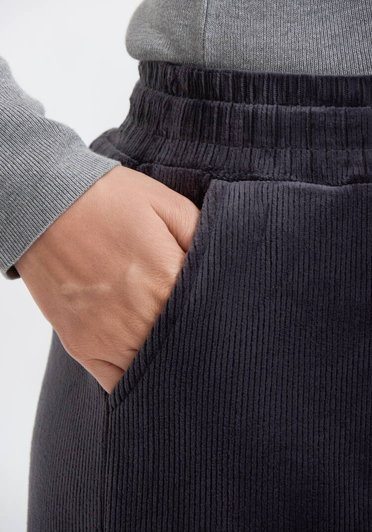 Брюки вельветовые утепленные шир.  750, рис. 12