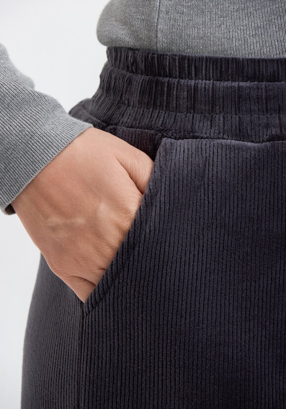 Брюки вельветовые утепленные шир.  580, рис. 12