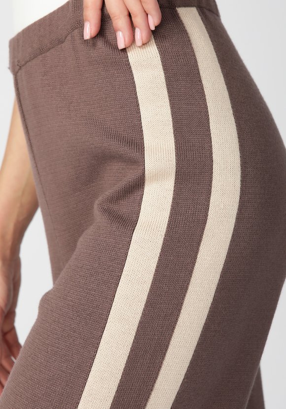 Брюки женские свободного кроя с лампасами шир.  580, рис. 4