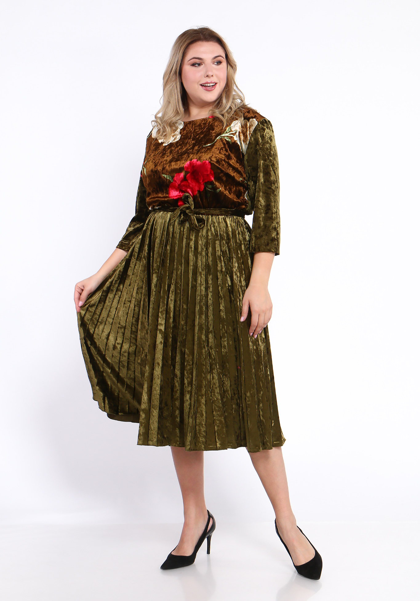 Платье велюровое с цветами Bianka Modeno, размер 56 - фото 7