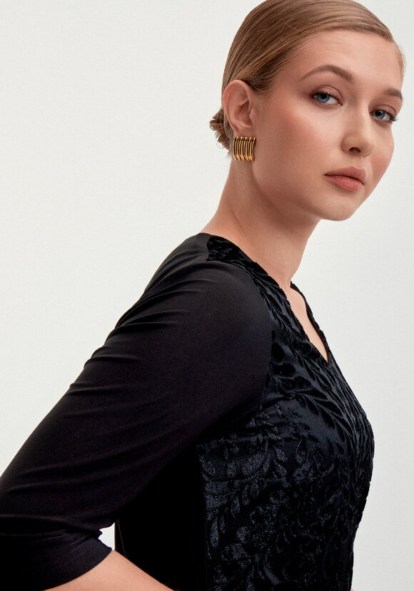 Платье из панбархата и трикотажа шир.  580, рис. 26