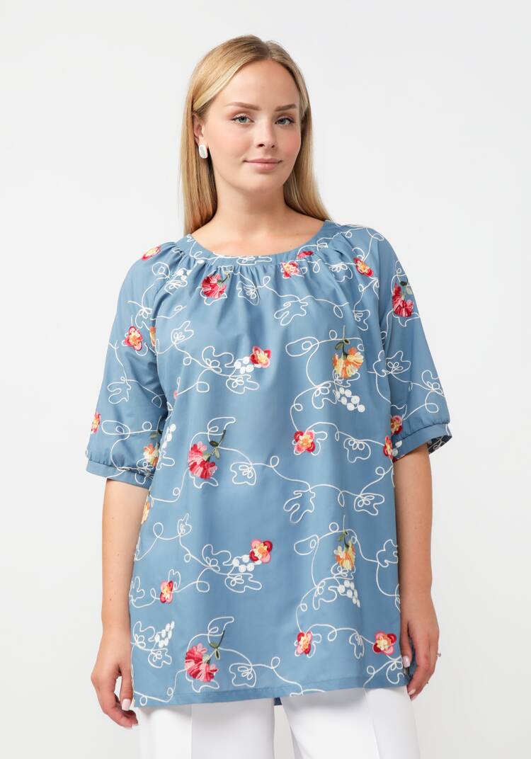 Блуза свободного кроя с цветочной вышивкой шир.  750, рис. 20