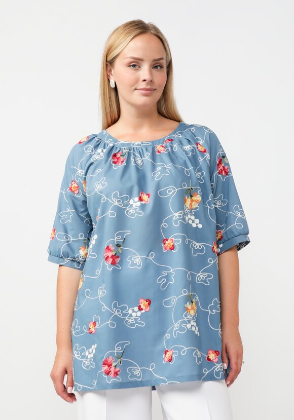 Блуза свободного кроя с цветочной вышивкой шир.  580, рис. 20