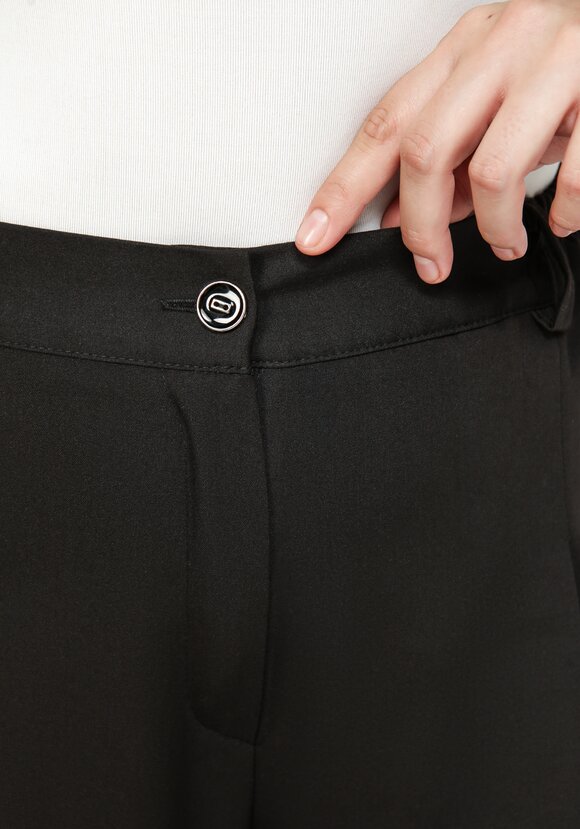 Брюки из костюмной ткани свободного кроя шир.  580, рис. 6