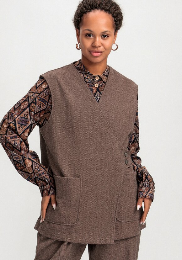 Жилет на запах свободного кроя шир.  580, рис. 13