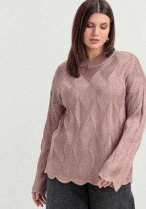 Джемпер с волнообразным краем и рисунком ромб