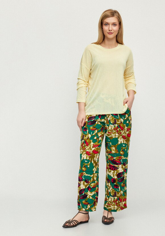 Брюки Калейдоскоп лепестков шир.  580, рис. 1