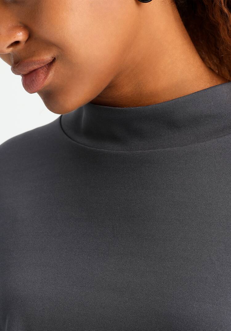 Блуза из плотного трикотажа шир.  750, рис. 14