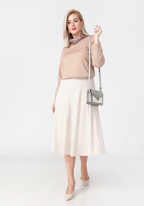 Джемпер с контрастным воротником хомут шир.  580, рис. 1