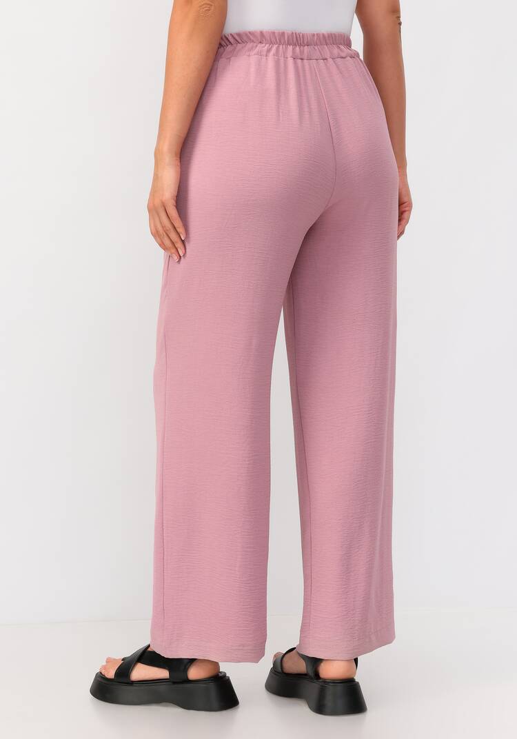 Костюм: брюки и блуза с лаконичным принтом шир.  750, рис. 44