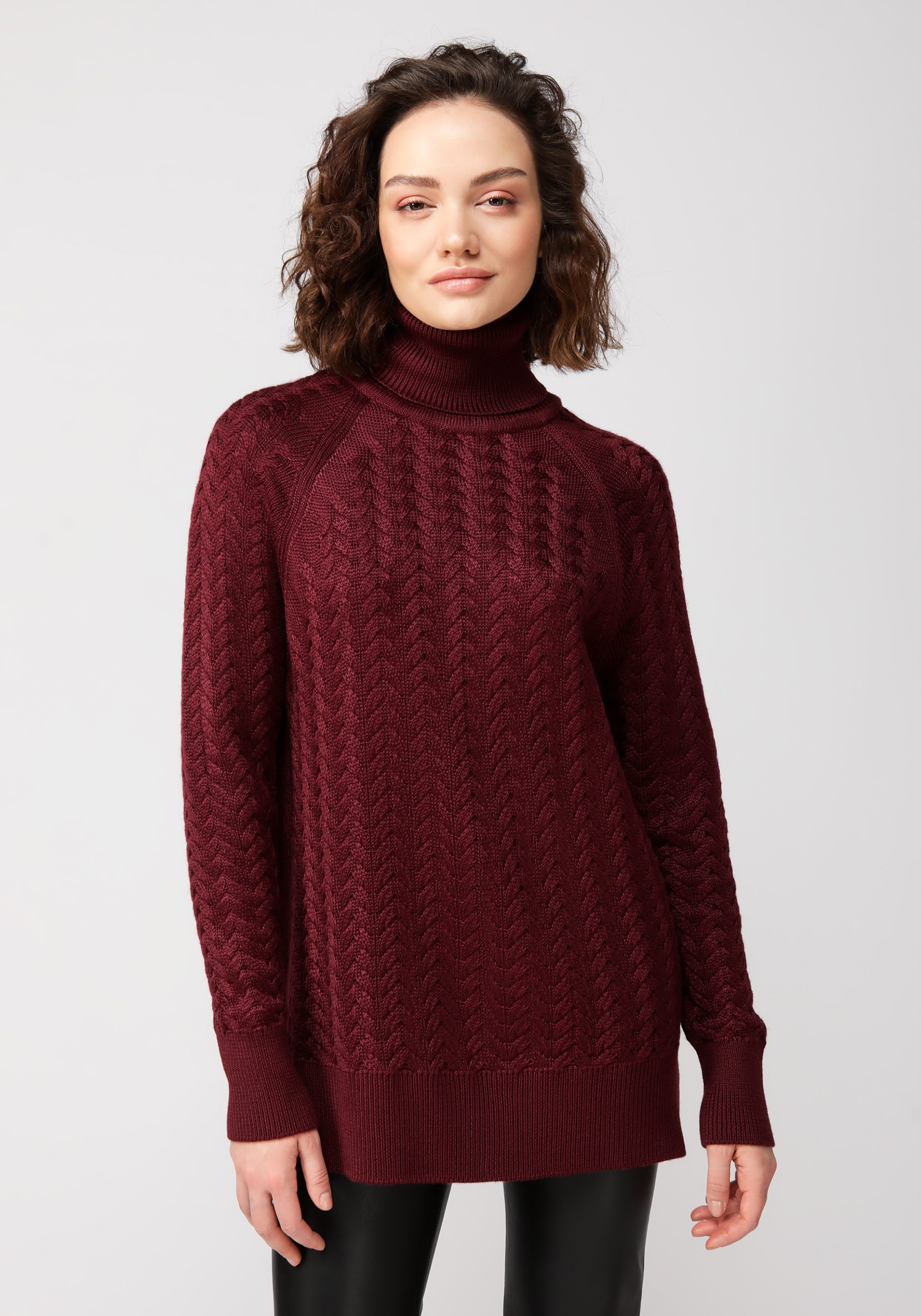 свитер с высоким горлом грейс Свитер вязаный с косами и высоким горлом