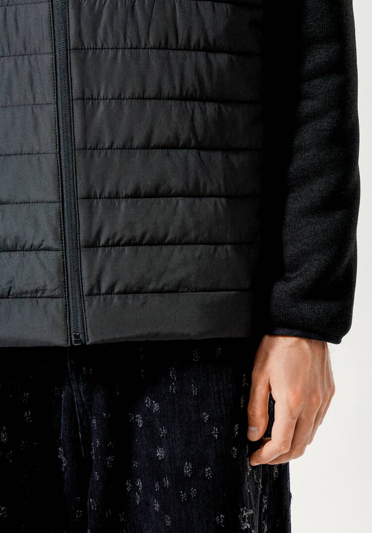 Куртка стеганая с рукавами из трикотажа шир.  750, рис. 17