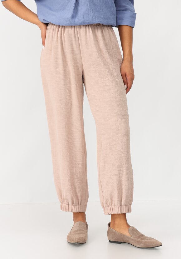 Брюки комфортные свободного кроя шир.  580, рис. 22