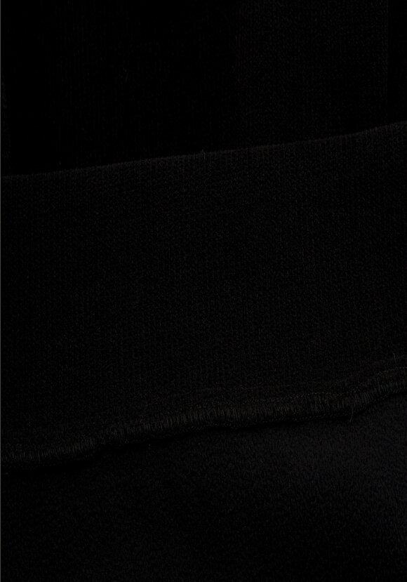 Жилет из микровельвета с начёсом шир.  580, рис. 29