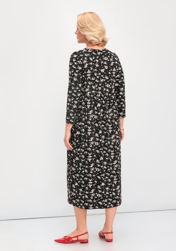 Платье с цветочным рисунком и рукавами 3/4 шир.  580, рис. 3