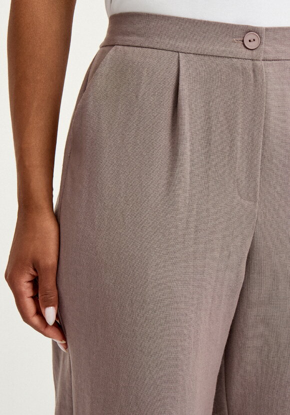 Брюки изо льна  прямые  с резинкой по поясу шир.  580, рис. 6