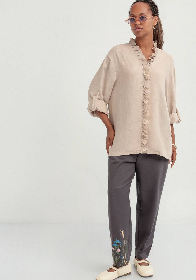 Блуза с рюшей по борту и горловине шир.  750, рис. 10