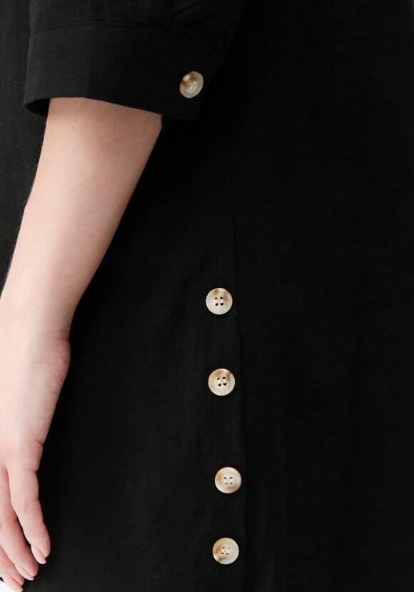 Туника с декоративными пуговицами Тина шир.  580, рис. 31