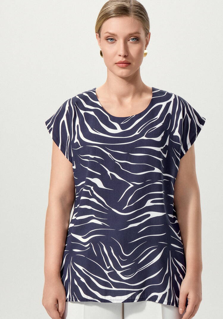 Блуза свободная с полосатым принтом шир.  750, рис. 4