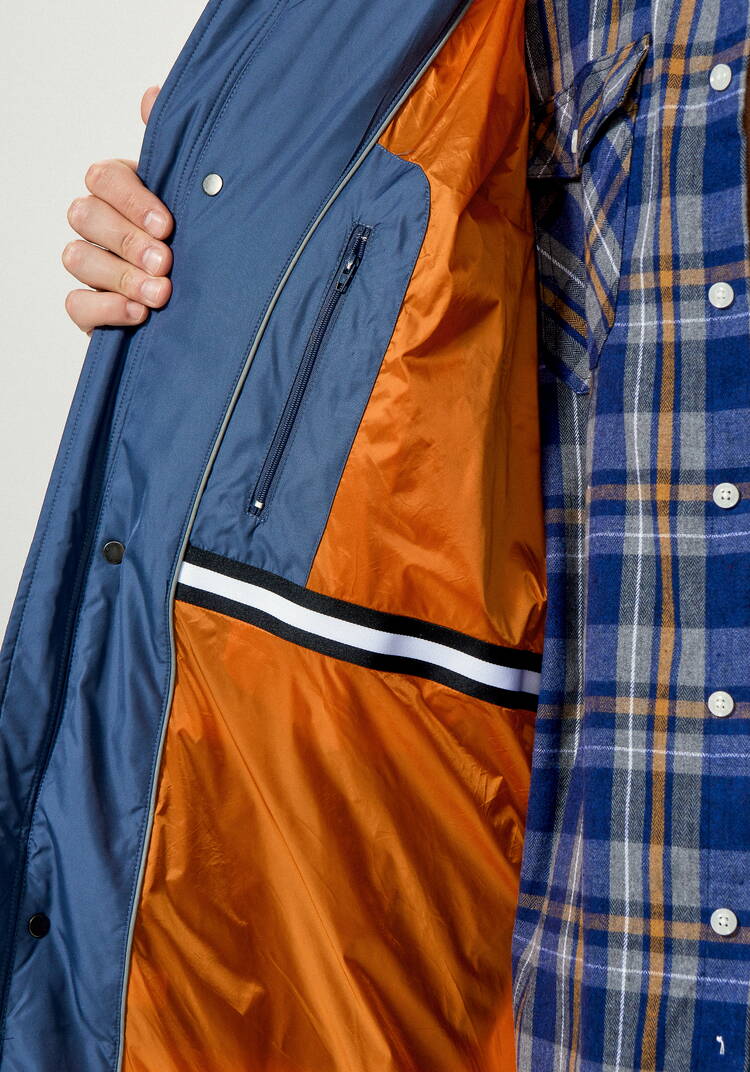 Пуховик стеганый с капюшоном и карманами шир.  750, рис. 18