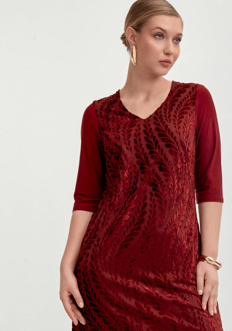 Платье из панбархата и трикотажа шир.  750, рис. 1