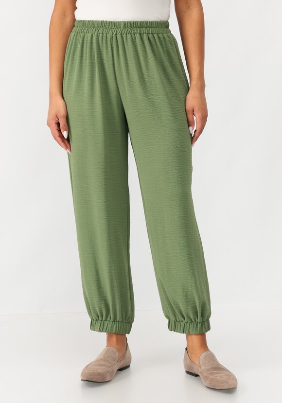 Брюки комфортные свободного кроя шир.  580, рис. 18