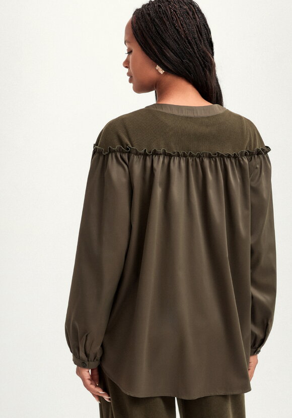 Блуза комбинированная с трикотажем шир.  580, рис. 3