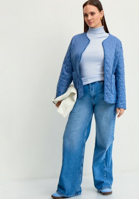 Куртка демисезонная с накладными карманами