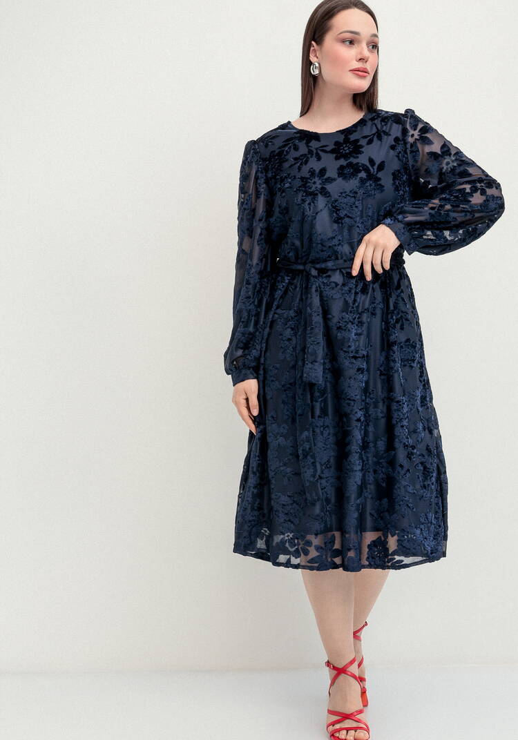 Платье с цветами из бархата шир.  750, рис. 24