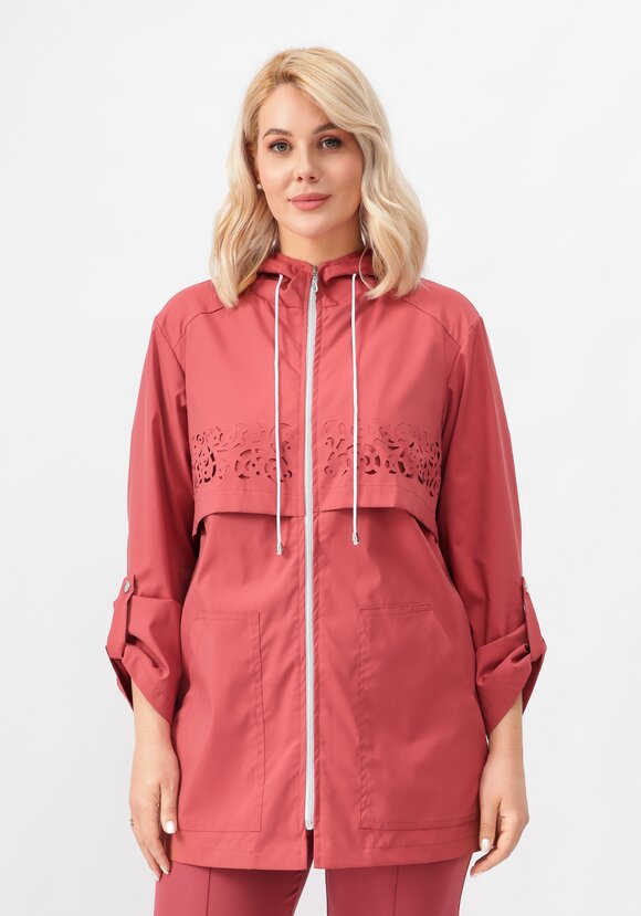 Ветровка с ажурной кокеткой шир.  580, рис. 34