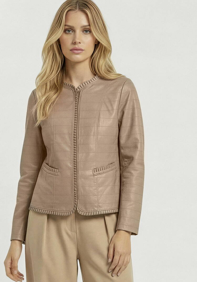 Куртка из экокожи с рюшей шир.  750, рис. 21