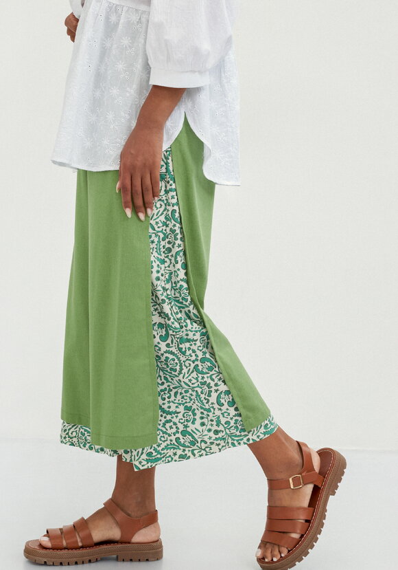 Брюки комбинированные длиной 7/8 шир.  580, рис. 14