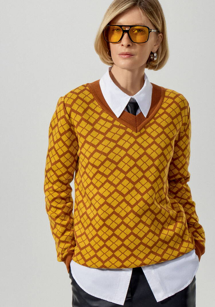 Джемпер женский с V-образным вырезом шир.  750, рис. 24