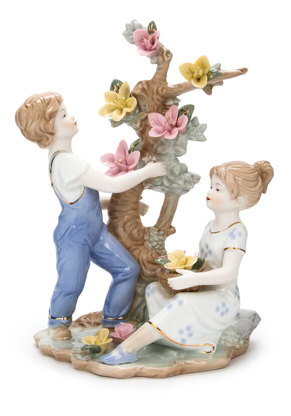 Статуэтка Дети в саду шир.  580, рис. 1