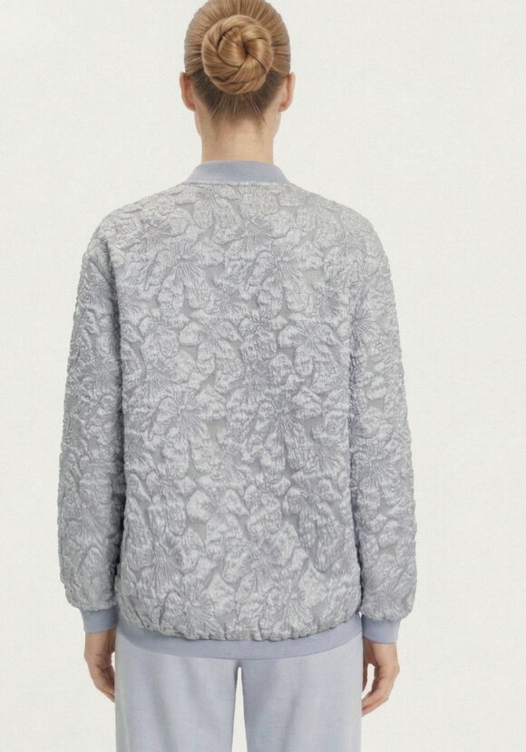 Бомбер из ткани с жаккардовым узором шир.  580, рис. 29