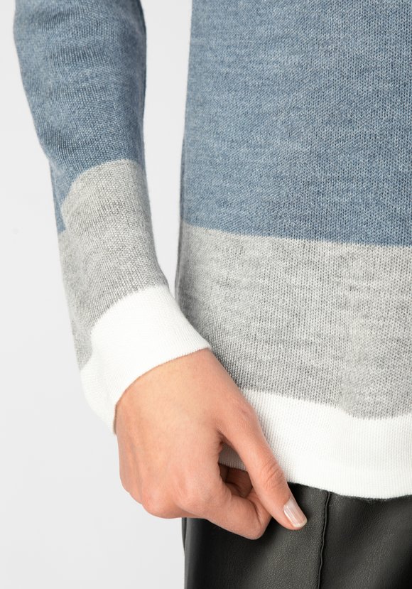 Свитер женский с контрастными полосами шир.  580, рис. 6