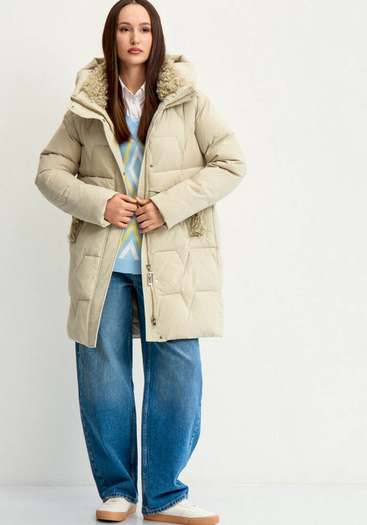 Пальто стеганое с меховой отделкой шир.  750, рис. 10