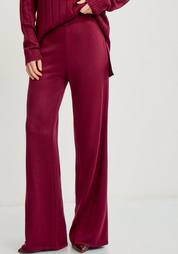 Костюм фактурной вязки шир.  580, рис. 4