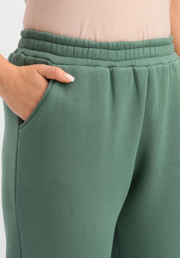 Брюки прямые утеплённые шир.  580, рис. 13