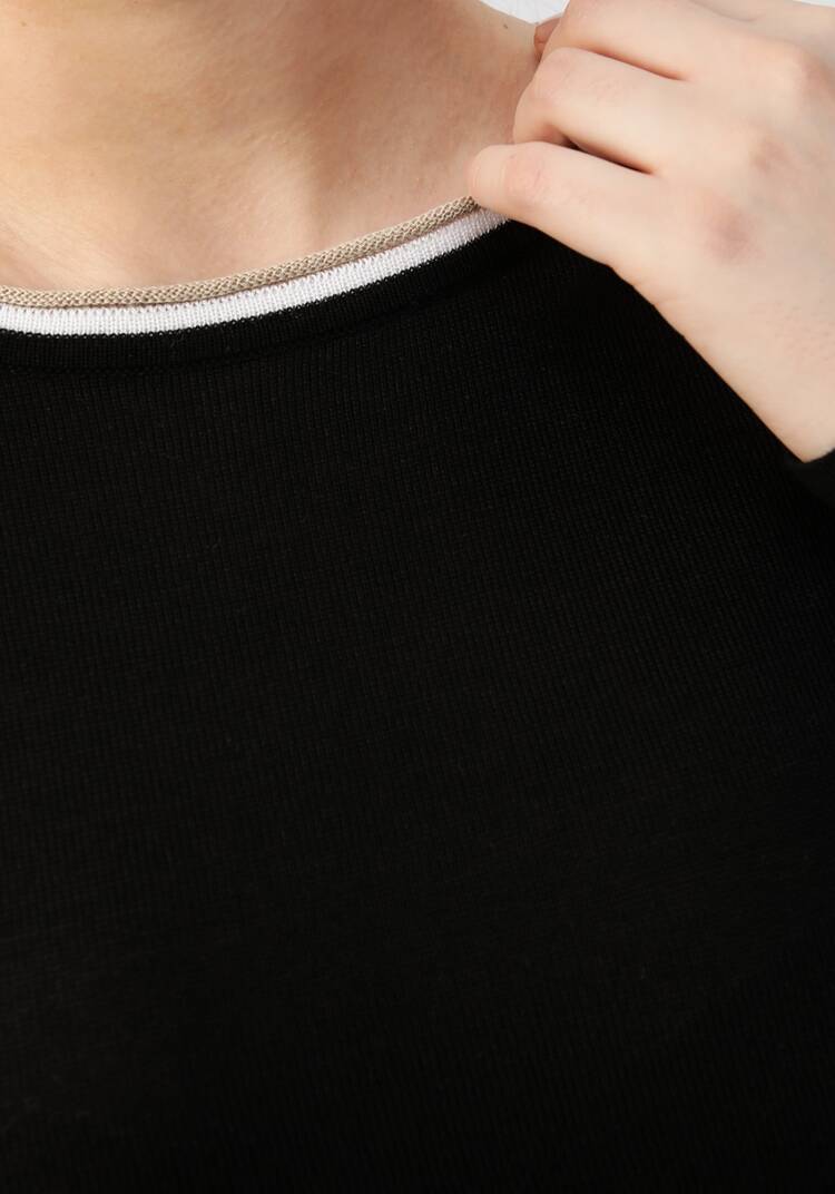 Джемпер с контрастной окантовкой горловины шир.  750, рис. 5