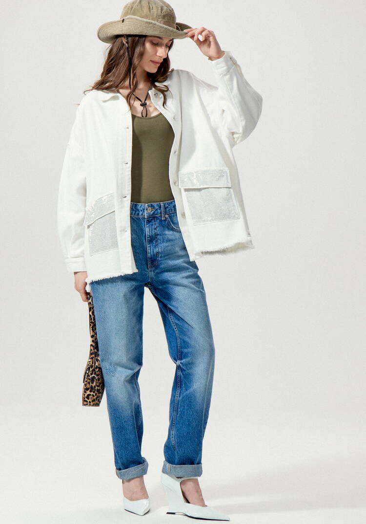 Джинсовая куртка со стразами на карманах шир.  750, рис. 38