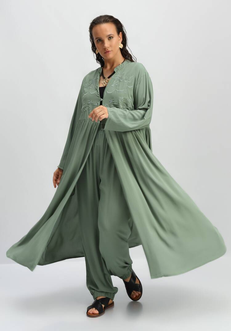 Рубашка удлиненная с вышивкой на кокетке шир.  750, рис. 11